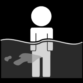 swimming pool: pee